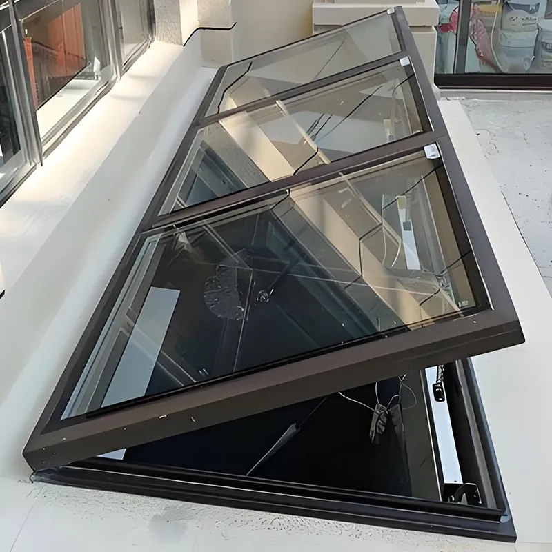 Hvad er den typiske pris på døre i aluminiumslegering?