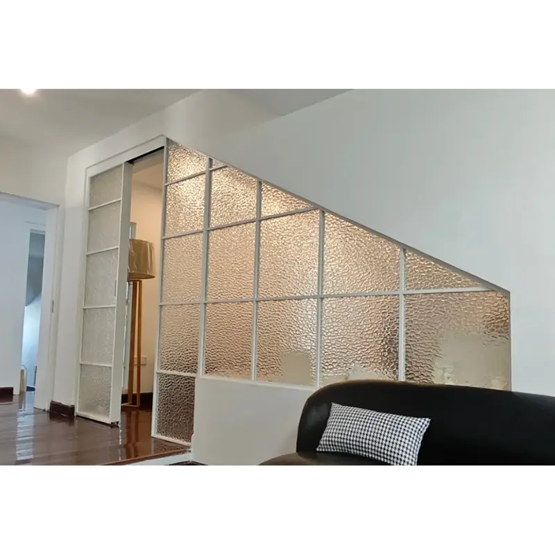 Uregelmæssigt formet glas